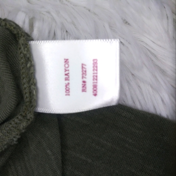 Perfectly Soft/perfectly you L long sleeve olive blouse - Picture 6 of 8